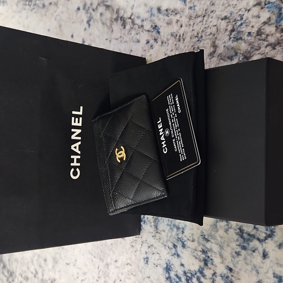 CHANEL Accessories - CHANEL Black Caviar Quilted Leather Classic Cardholder Case Gold CC
